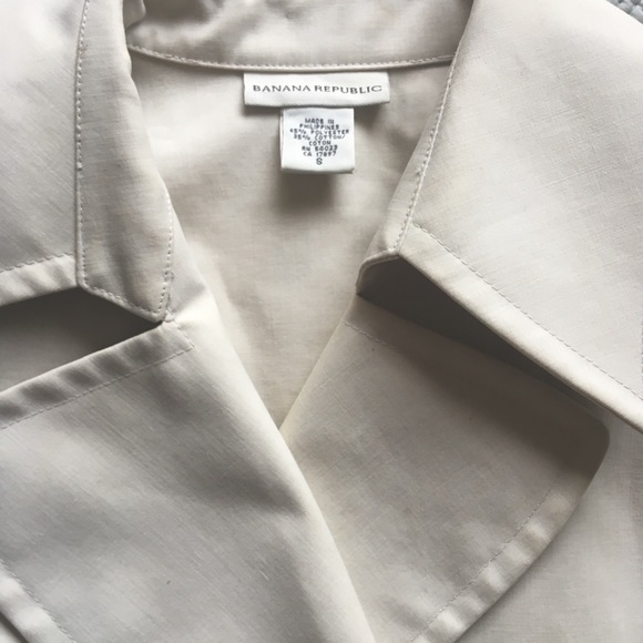 Banana Republic Belted Trench Coat - Picture 3 of 6